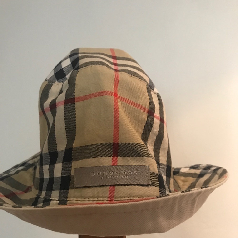 Burberry Nova Check Bucket Hat - Picture 3 of 5